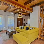 Villa House Toni By Guide *